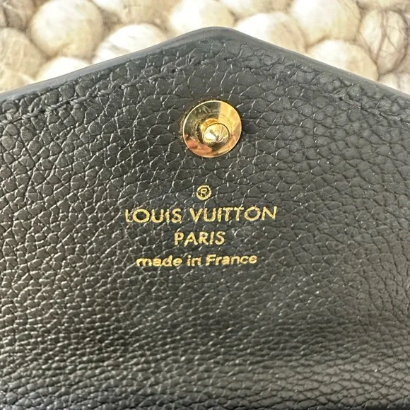 LV black leather authentic Empriente Key Pouch - Picture 5 of 9